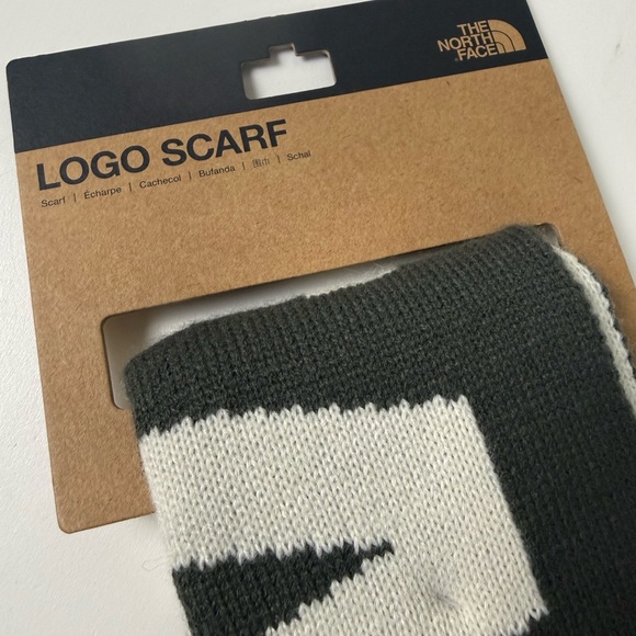 TNF The North Face Reversible Logo Scarf NWT 2 Tone Design Unisex Scarves Gray - Picture 2 of 8